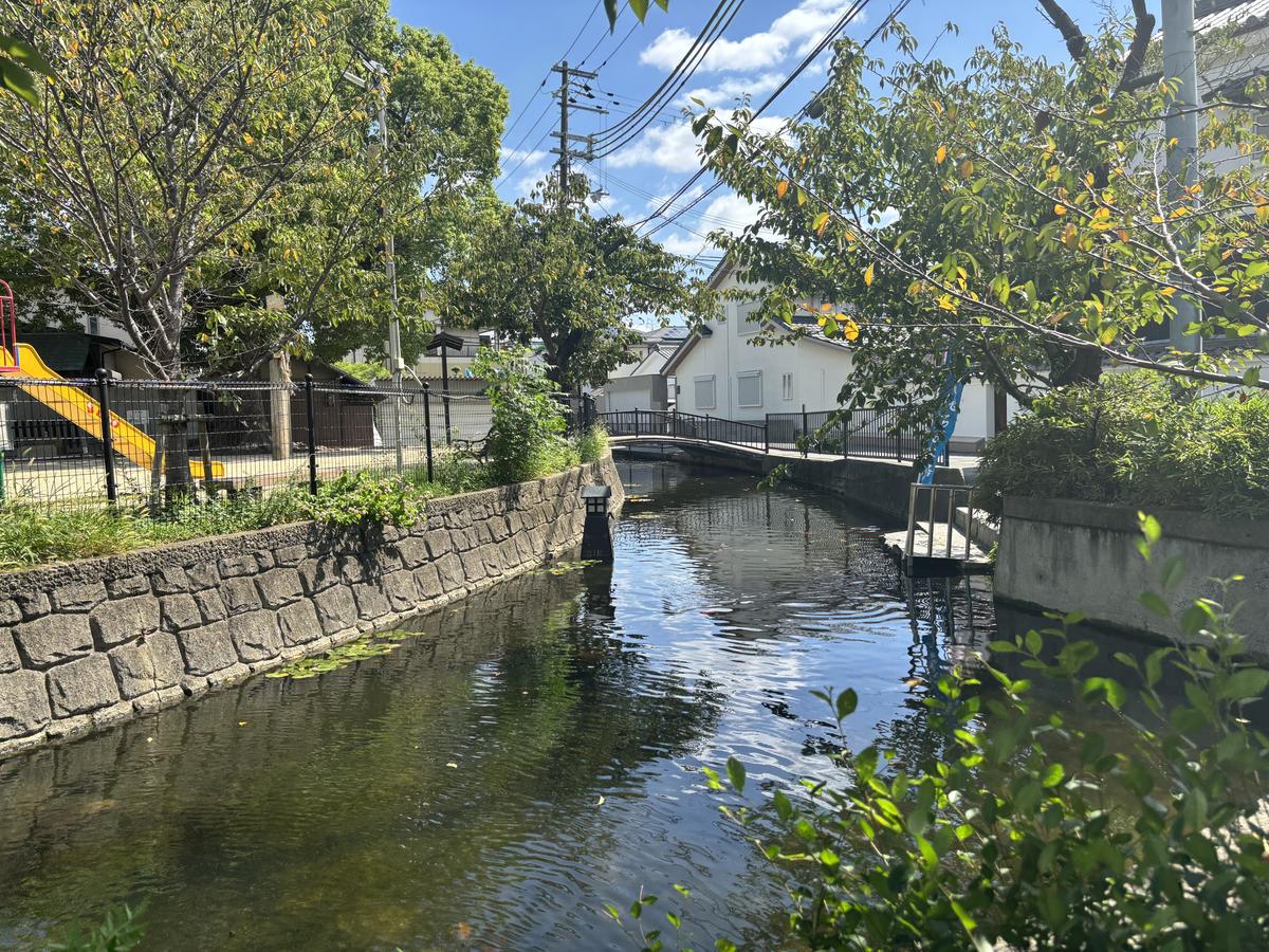 御領せせらぎ水路と橋