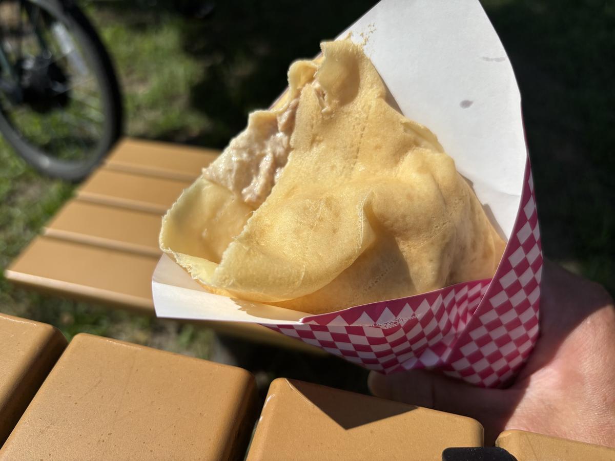 ツナやさいクレープを横から